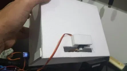 dispenser-2_servos.webp