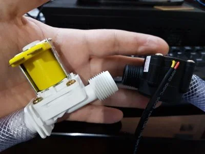 Válvula solenoide para água com Arduino