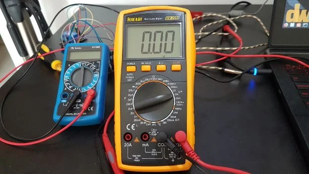 Multímetro Hikari HM-2080 da Eletrogate