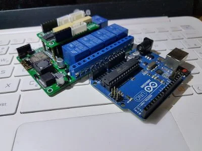 Acionamento de relé com Arduino (ou relê, ou relay)
