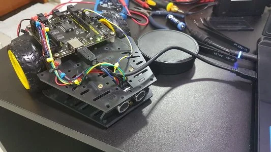 Robô seguidor de linha com Falcon